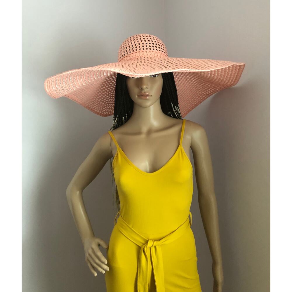 Over sized shapeable straw hat-peach